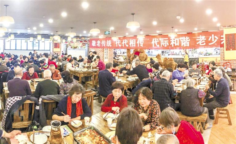 孝滿金城、德潤(rùn)人心 蘭州市舉辦第六屆千叟宴感恩活動(dòng)