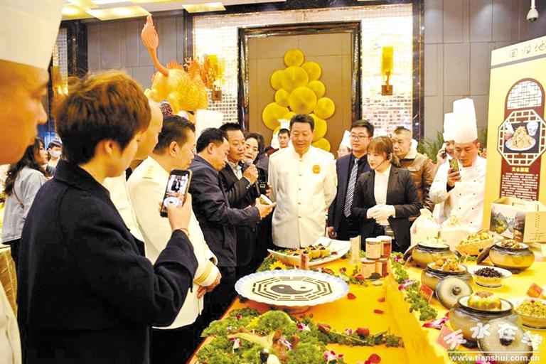 隴菜藝術(shù)盛典聚焦隴菜經(jīng)濟(jì)新成就——中國烹飪大師、甘肅省隴菜協(xié)會會長趙長安專訪