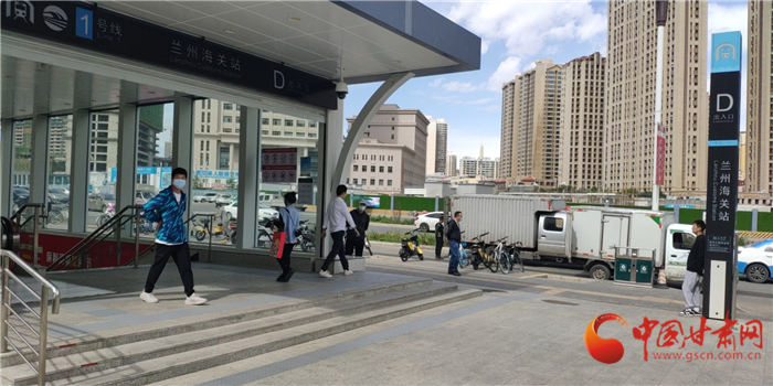 尋人：在蘭州地鐵蘭州海關(guān)站暖心救人的警察你在哪？