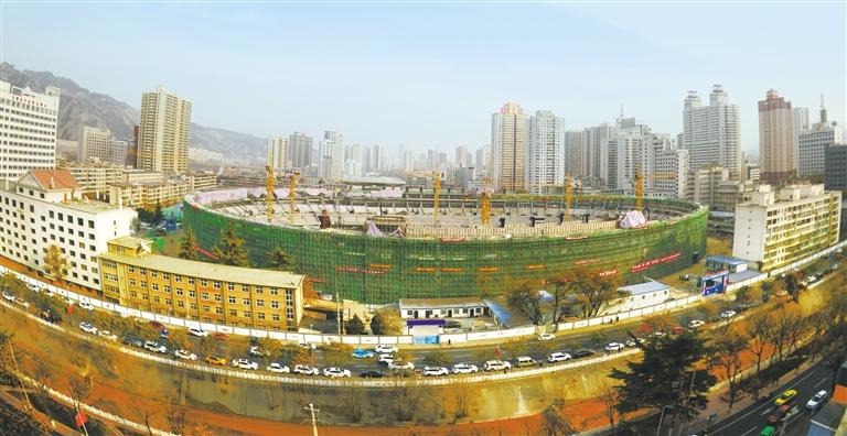 蘭州市七里河體育場主體封頂，預(yù)計明年7月交付使用